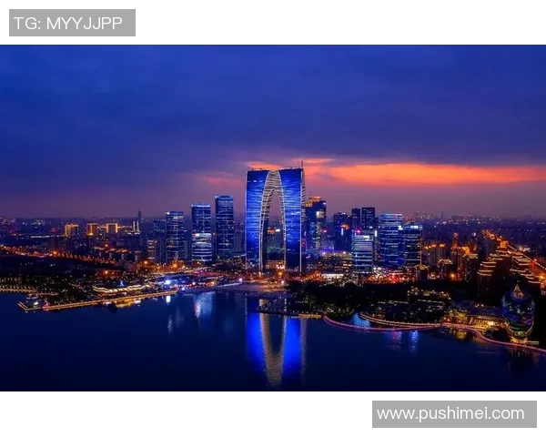 水中运动的多元化发展与健康益处探析及其在现代生活中的应用